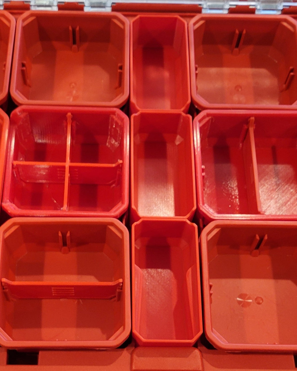 3D-printet center-indsats til Milwaukee Packout standard sortimentkasse