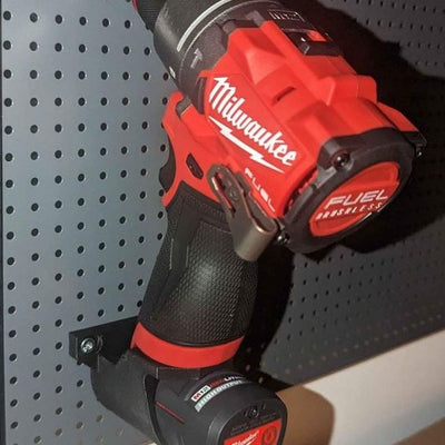3D-printet 2-i-1 værktøjsholder til Milwaukee M12 med batteriholder