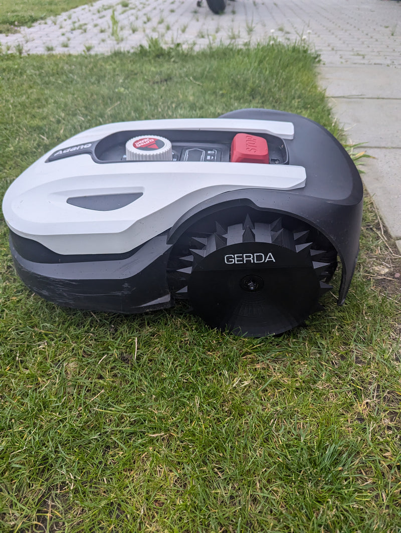 3D-printede offroad terrænhjul med spikes til Adano robotplæneklipper
